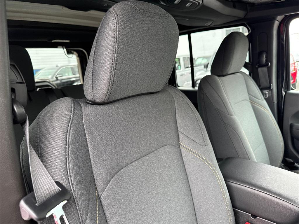 new 2025 Jeep Wrangler car, priced at $50,425