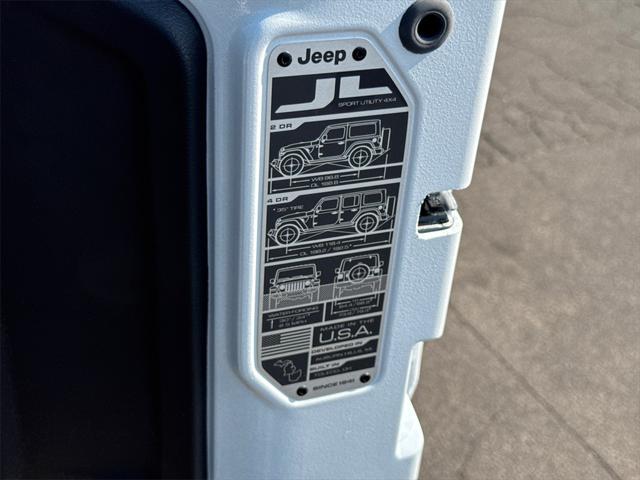 new 2025 Jeep Wrangler car, priced at $37,925