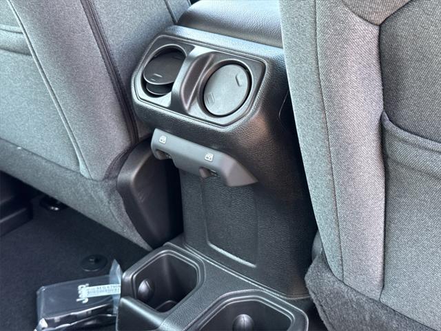 new 2025 Jeep Wrangler car, priced at $37,925