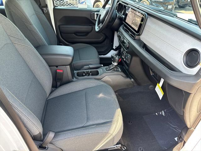 new 2025 Jeep Wrangler car, priced at $37,925