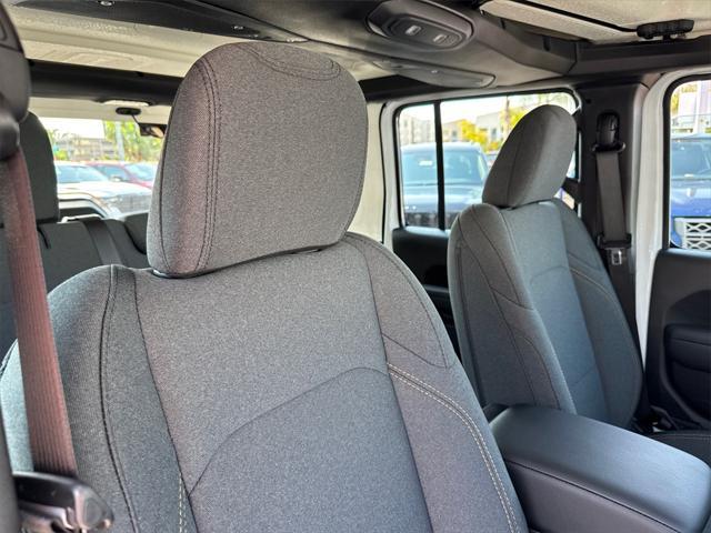 new 2025 Jeep Wrangler car, priced at $37,925