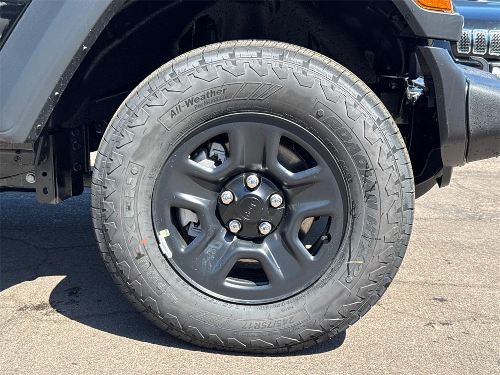 new 2025 Jeep Wrangler car, priced at $41,425