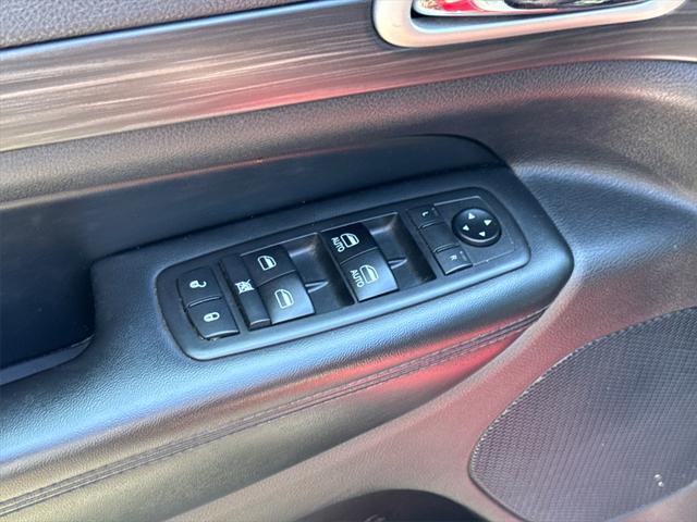 used 2019 Jeep Grand Cherokee car, priced at $17,557