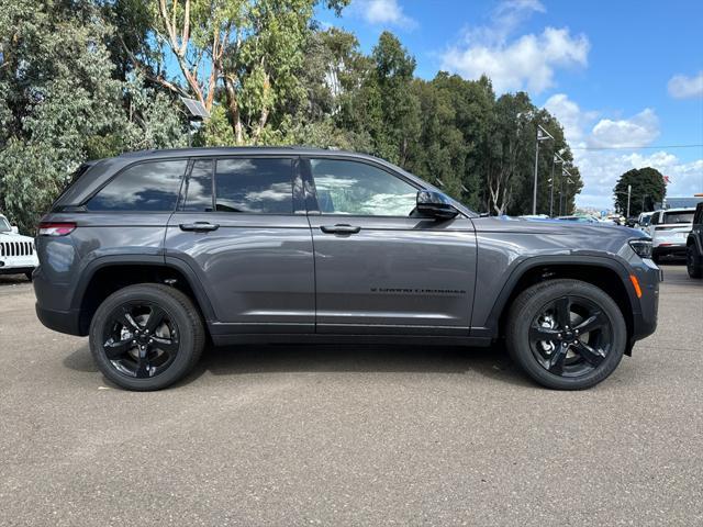 new 2025 Jeep Grand Cherokee car, priced at $42,425