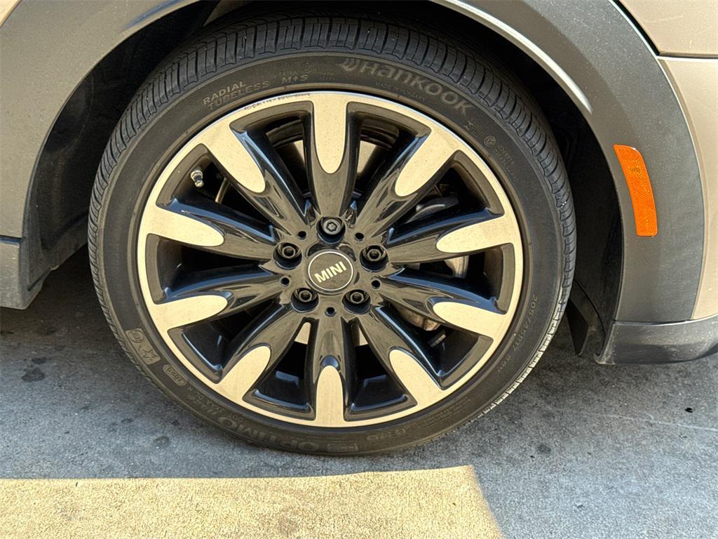 used 2024 MINI Hardtop car, priced at $25,857