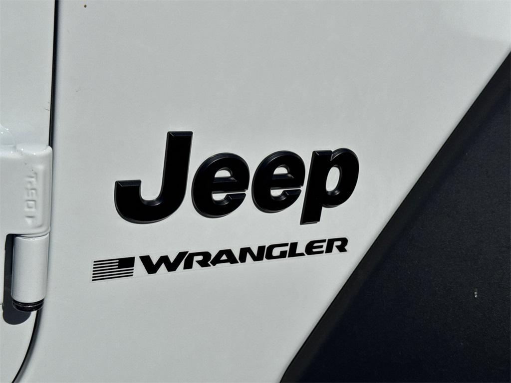 new 2025 Jeep Wrangler car, priced at $56,670
