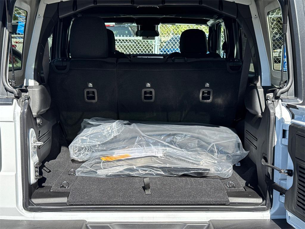 new 2025 Jeep Wrangler car, priced at $56,670