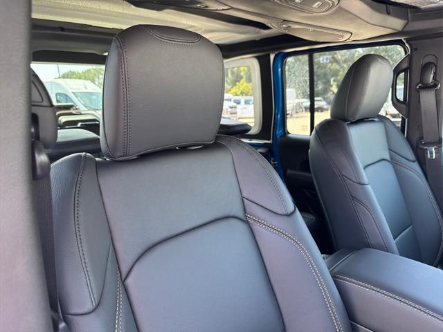 new 2025 Jeep Wrangler car, priced at $55,725