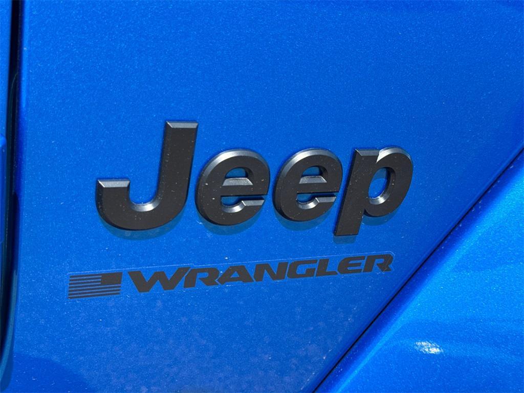 new 2025 Jeep Wrangler car, priced at $54,725
