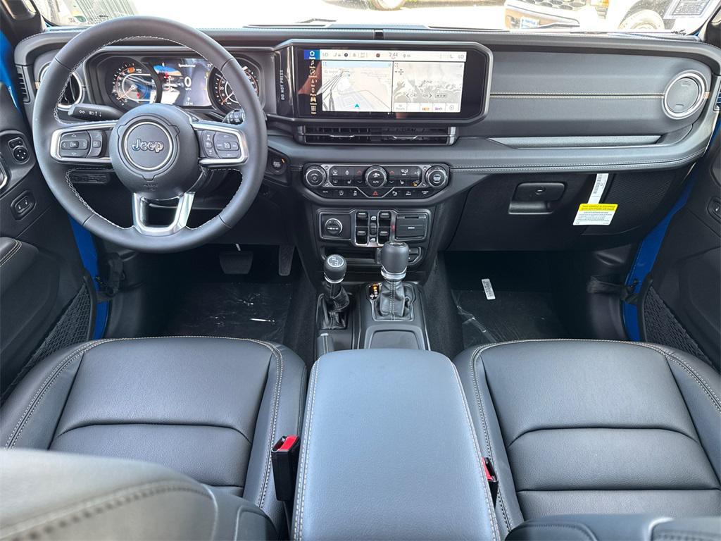 new 2025 Jeep Wrangler car, priced at $54,725