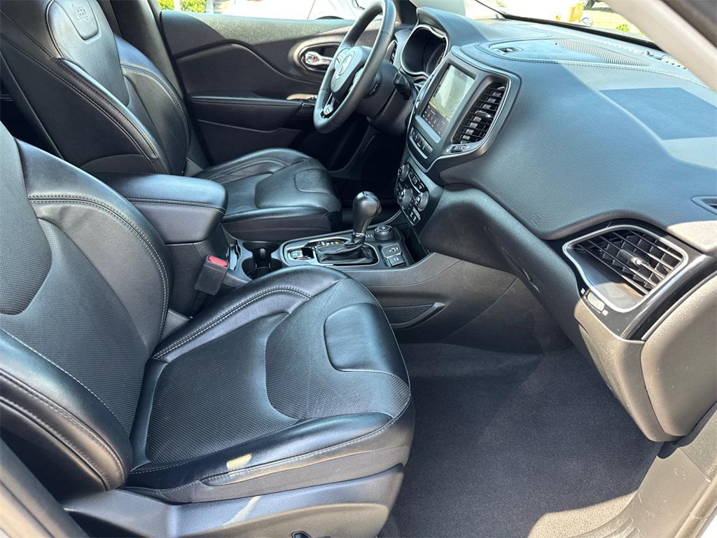 used 2023 Jeep Cherokee car, priced at $22,633