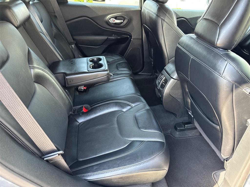 used 2023 Jeep Cherokee car, priced at $22,633