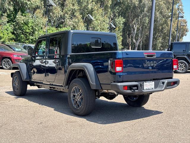 new 2025 Jeep Gladiator car, priced at $43,925