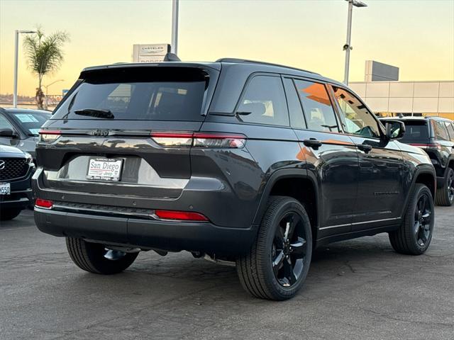 new 2025 Jeep Grand Cherokee car, priced at $41,725