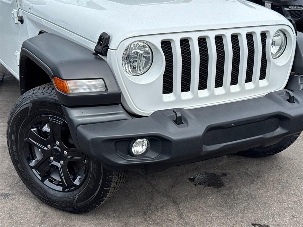 used 2022 Jeep Wrangler Unlimited car, priced at $27,731