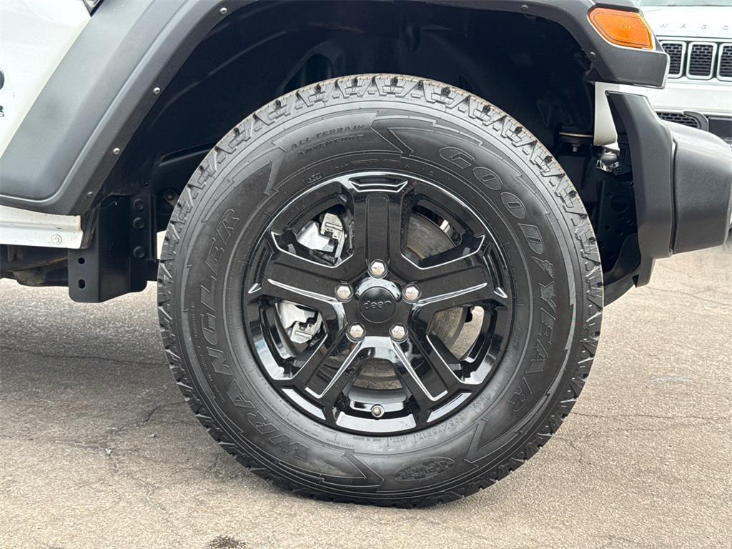used 2022 Jeep Wrangler Unlimited car, priced at $27,731
