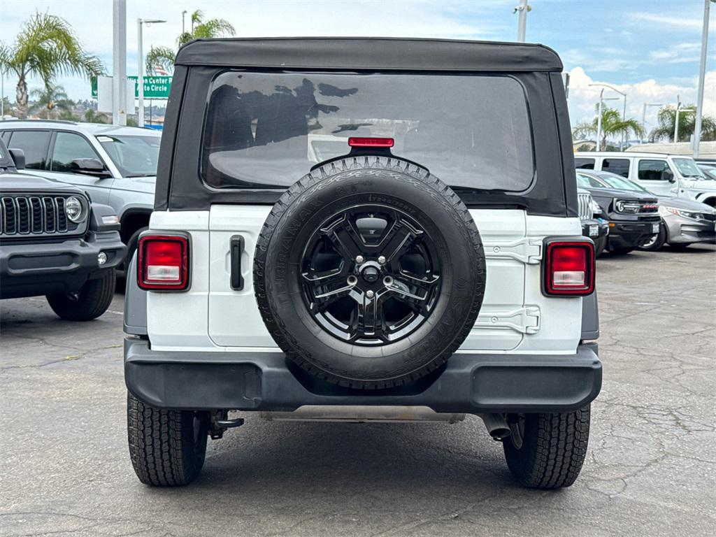 used 2022 Jeep Wrangler Unlimited car, priced at $27,731