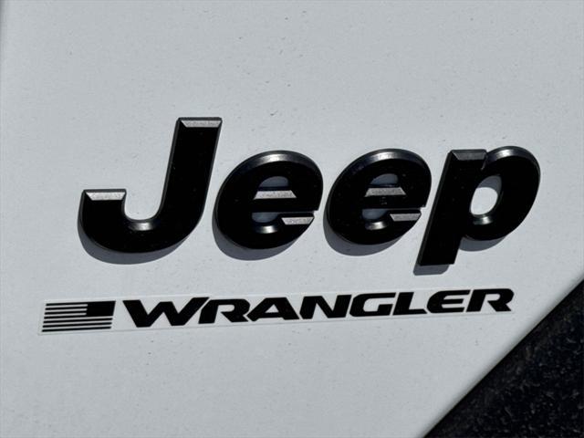 new 2025 Jeep Wrangler car, priced at $48,825