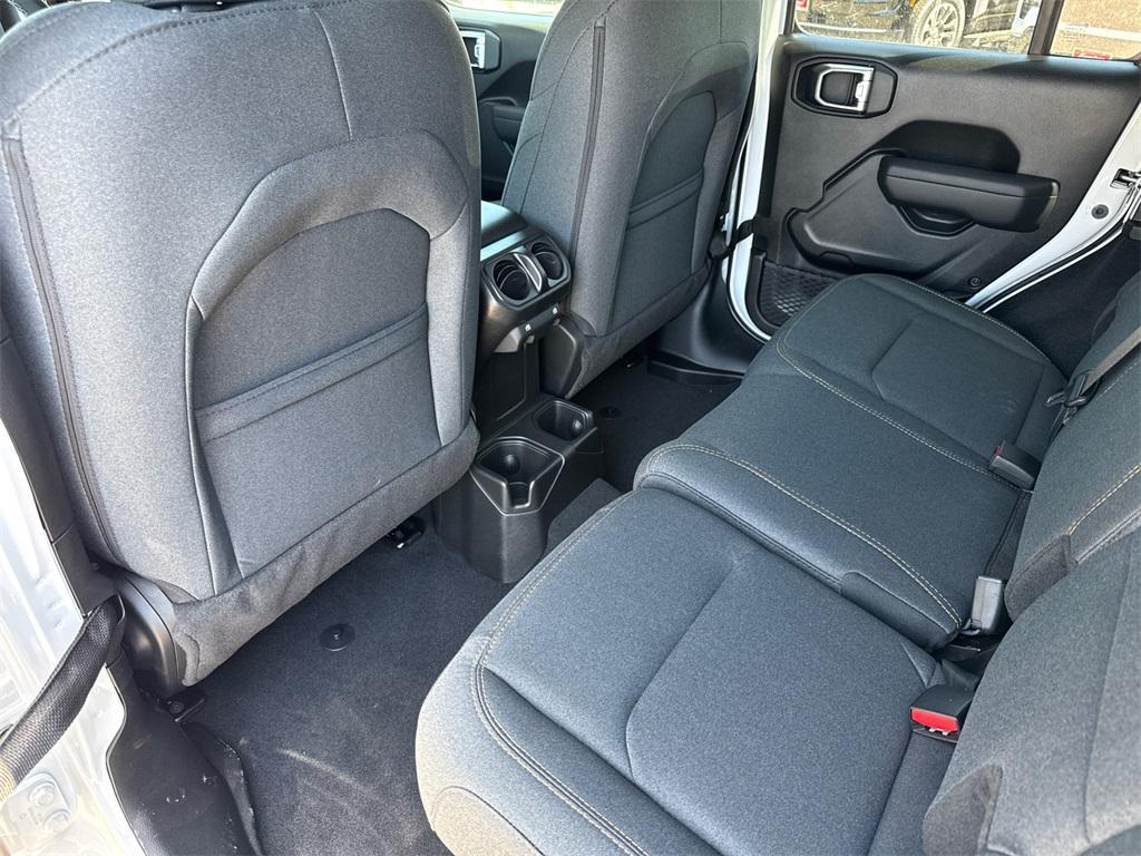 new 2025 Jeep Wrangler car, priced at $48,925