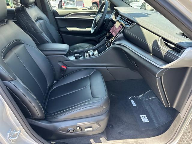 new 2025 Jeep Grand Cherokee L car, priced at $47,217