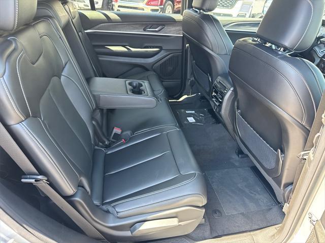 new 2025 Jeep Grand Cherokee L car, priced at $47,217