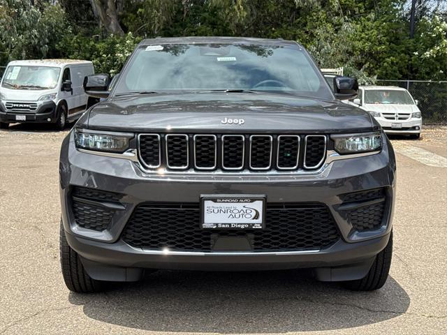 new 2025 Jeep Grand Cherokee car, priced at $35,925