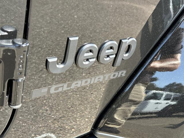 new 2024 Jeep Gladiator car, priced at $41,924