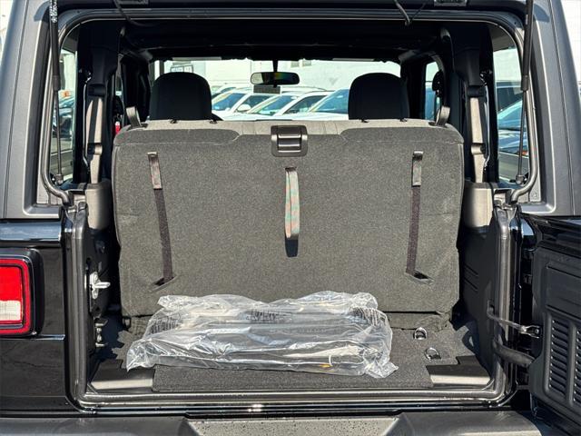 new 2025 Jeep Wrangler car, priced at $35,958