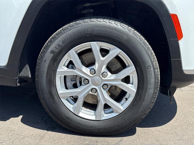 used 2023 Jeep Grand Cherokee L car, priced at $29,990
