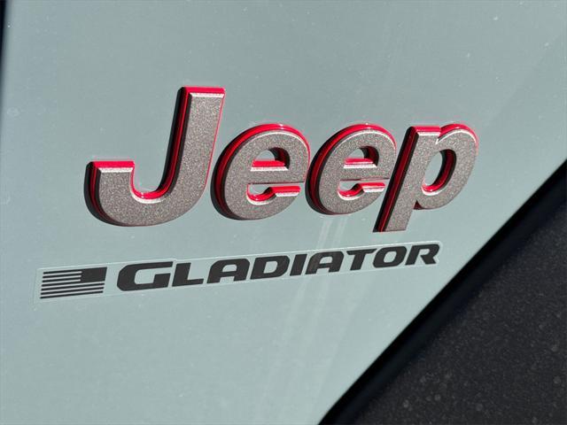 new 2025 Jeep Gladiator car, priced at $52,925