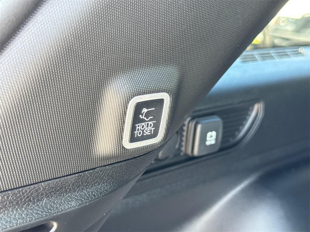 new 2025 Jeep Grand Cherokee car, priced at $43,925