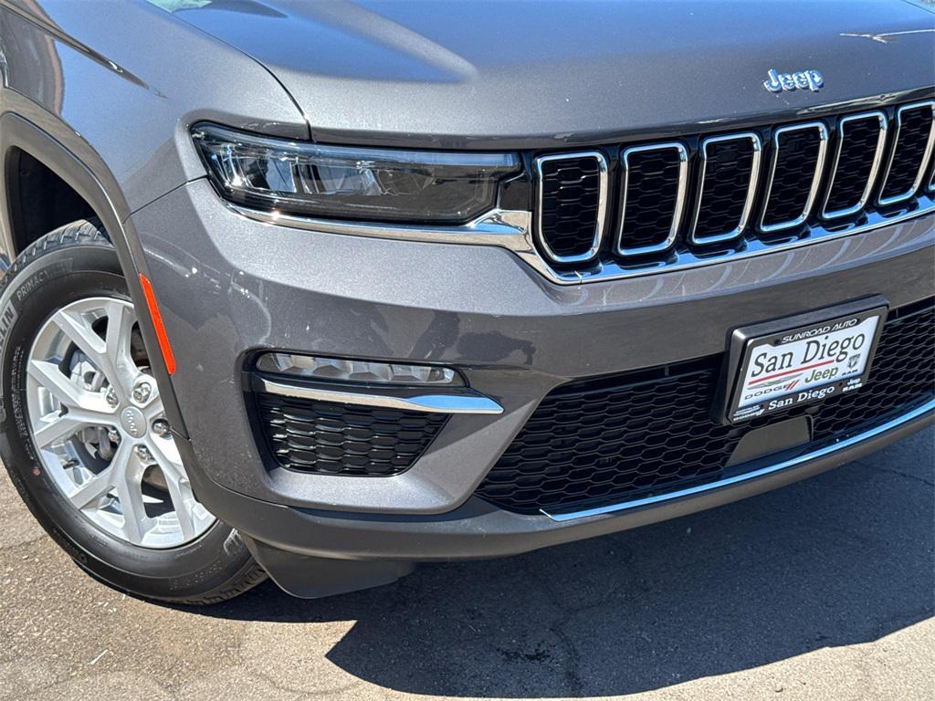 used 2023 Jeep Grand Cherokee car, priced at $28,989