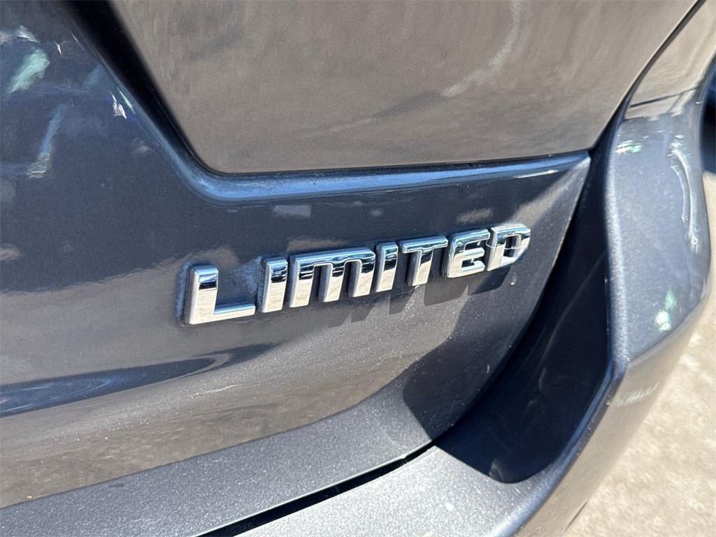 used 2023 Jeep Grand Cherokee car, priced at $28,989