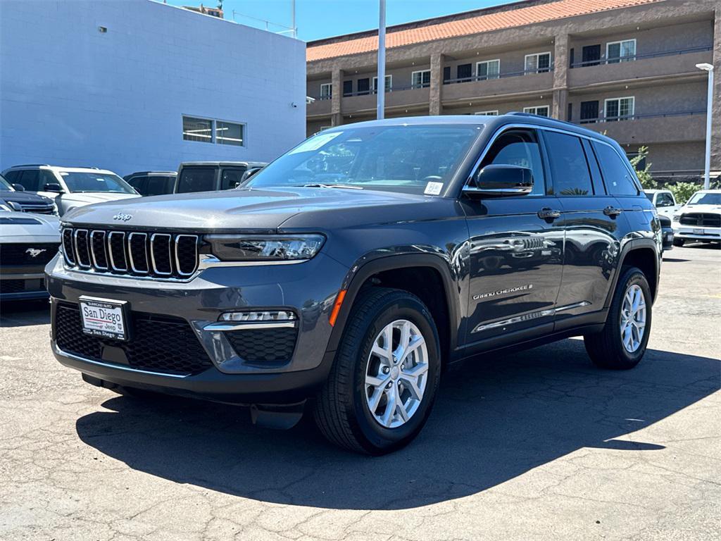 used 2023 Jeep Grand Cherokee car, priced at $28,989