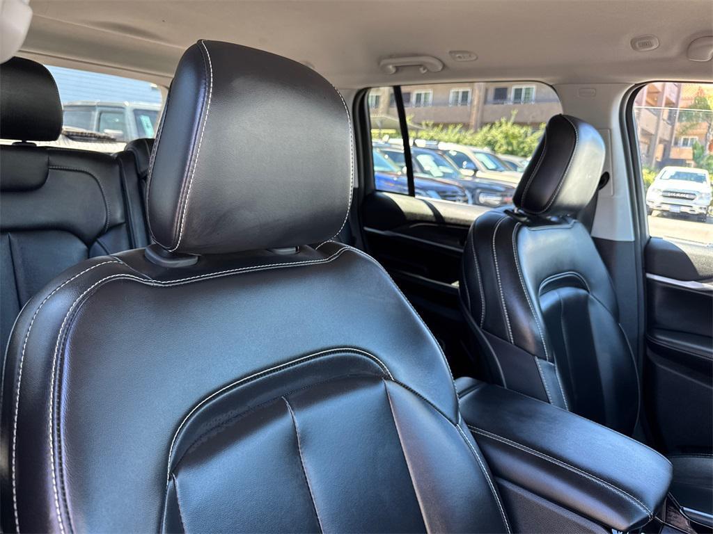 used 2023 Jeep Grand Cherokee car, priced at $28,989