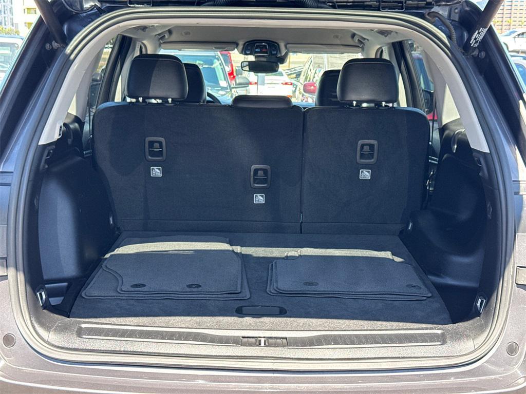 used 2023 Jeep Grand Cherokee car, priced at $28,989
