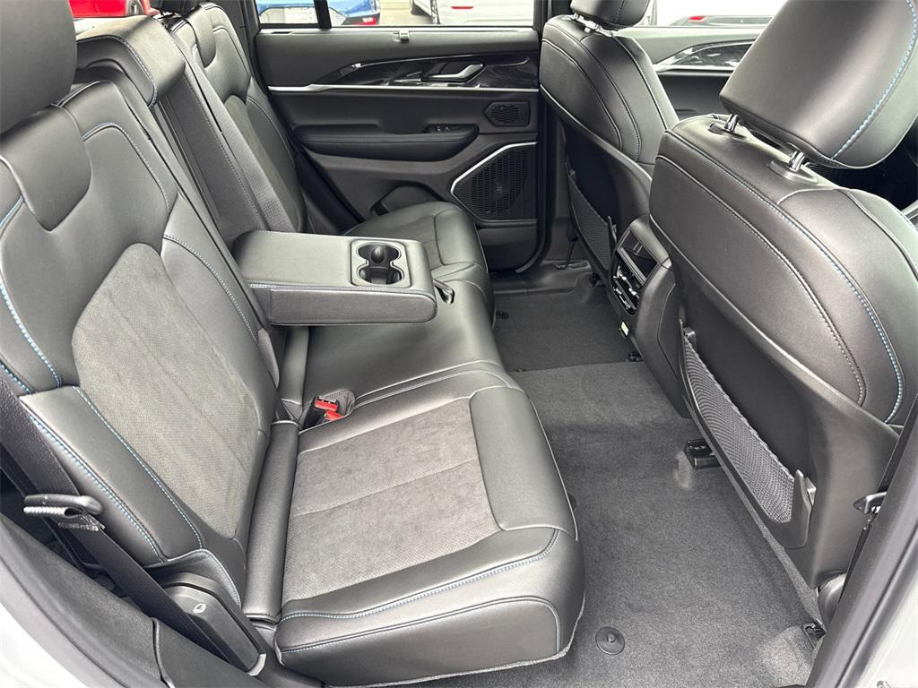 new 2025 Jeep Grand Cherokee 4xe car, priced at $69,175