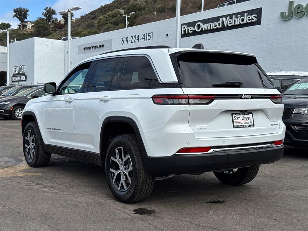 new 2025 Jeep Grand Cherokee car, priced at $44,925