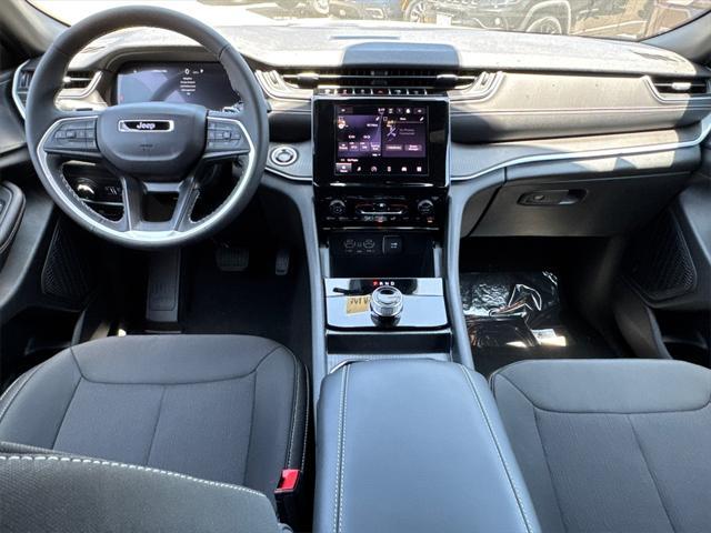 new 2025 Jeep Grand Cherokee car, priced at $34,925