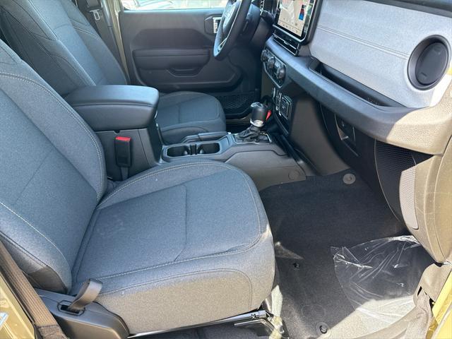new 2025 Jeep Wrangler car, priced at $44,925