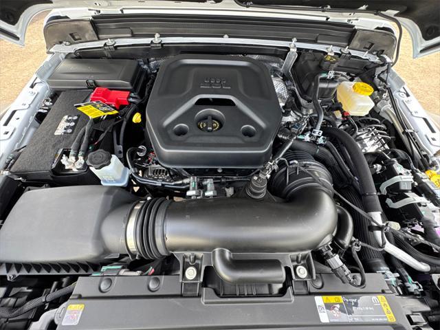 new 2025 Jeep Wrangler car, priced at $42,925