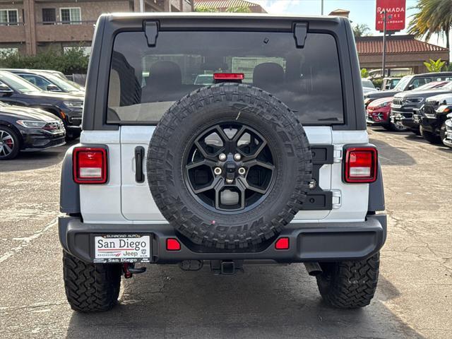 new 2025 Jeep Wrangler car, priced at $42,925
