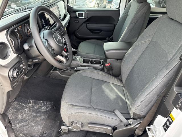 new 2025 Jeep Wrangler car, priced at $42,925