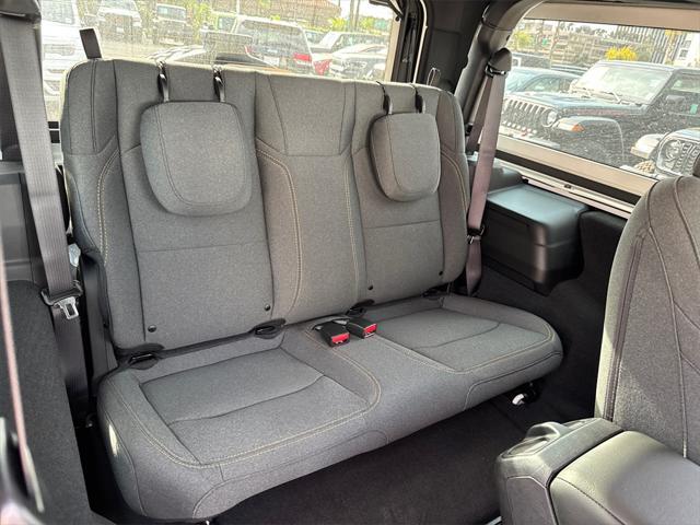 new 2025 Jeep Wrangler car, priced at $42,925