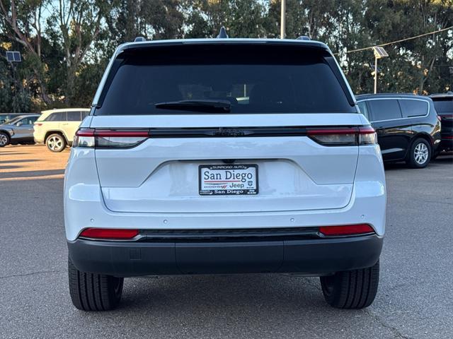 new 2025 Jeep Grand Cherokee car, priced at $41,725