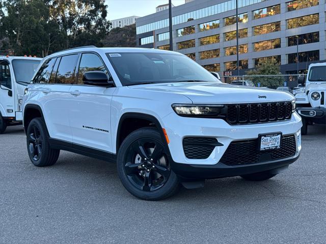 new 2025 Jeep Grand Cherokee car, priced at $41,725