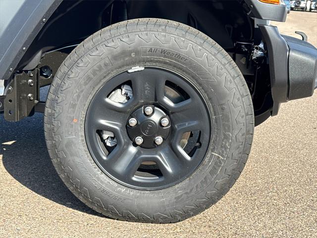 new 2025 Jeep Wrangler car, priced at $39,925