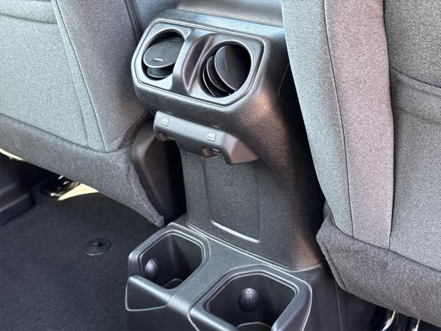 new 2025 Jeep Wrangler car, priced at $39,925