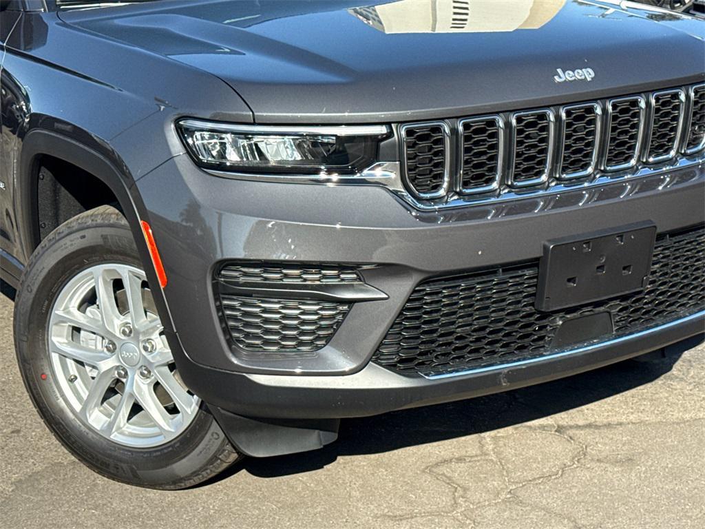 new 2025 Jeep Grand Cherokee car, priced at $39,175