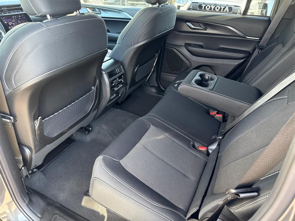 new 2025 Jeep Grand Cherokee car, priced at $39,175